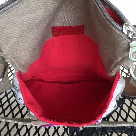 Gorgeous Embroidered Purse - Picture 10 of 16